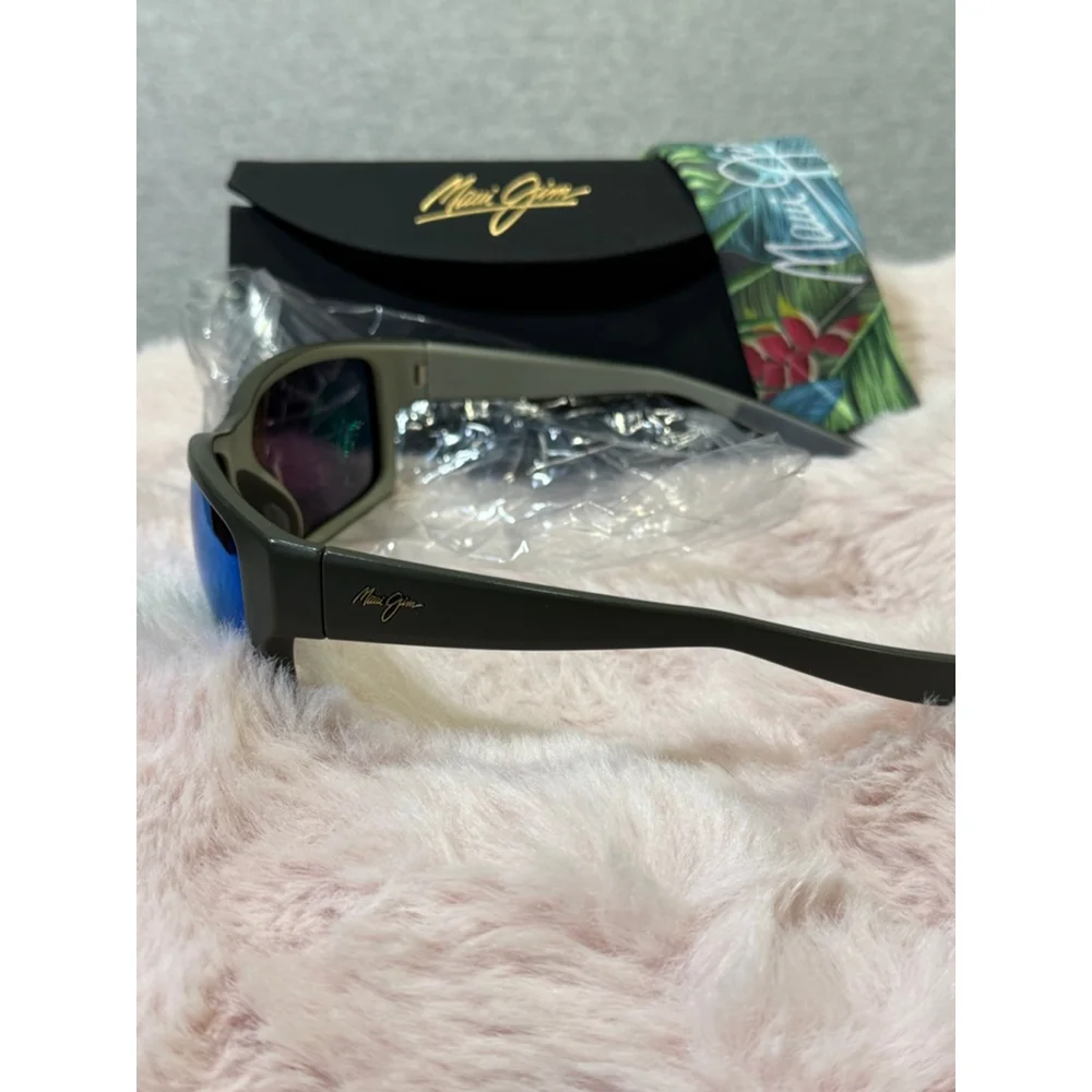 Men's Maui Jim Sunglasses One Size Gray with new authentic aqua Mirror Lenses